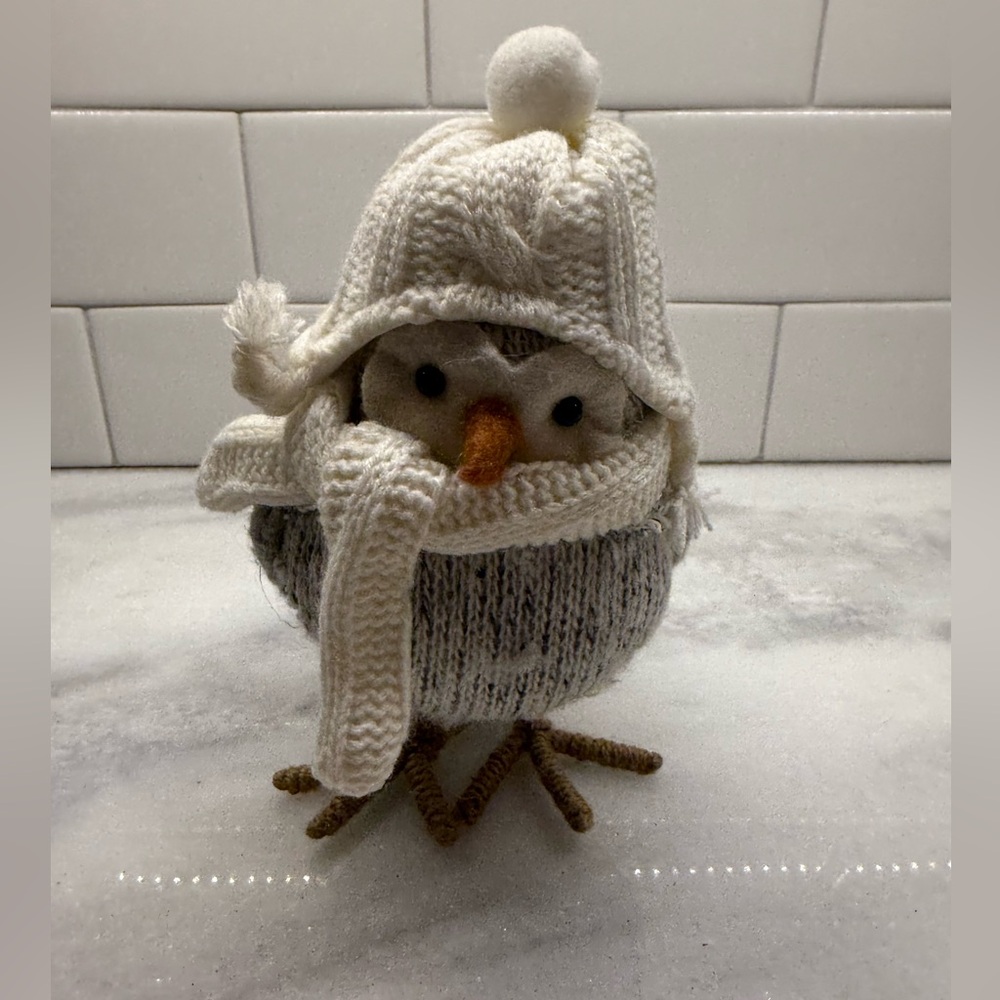 Target Christmas Wondershop Featherly Friends Fabric Winter White Hat 7" Bird